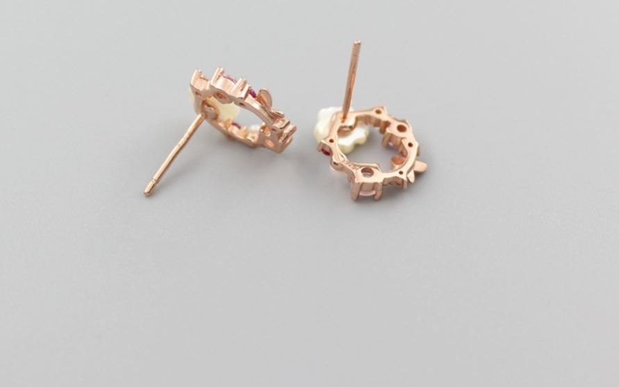 Natural shell flower earrings