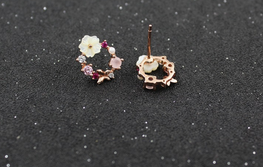 Natural shell flower earrings