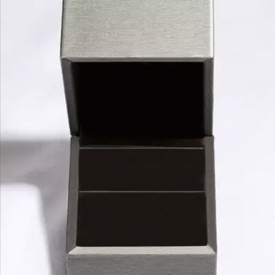 Herzförmiger 18 Karat vergoldeter Ring